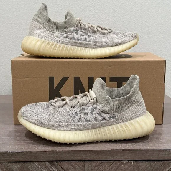 yzy 350v2 cmpct Yeezy sneakers - Picture 1 of 10